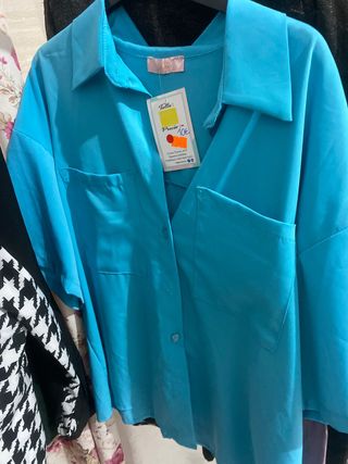 Lotto di abbigliamento per chiusura negozio