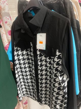 Lotto di abbigliamento per chiusura negozio