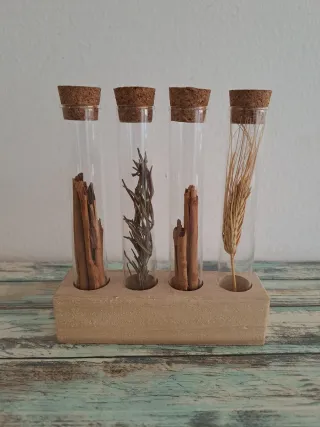 Especiero. Soporte madera y tubos