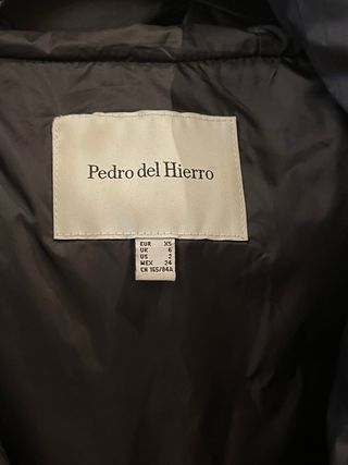 Plumas ligero Pedro del Hierro negro