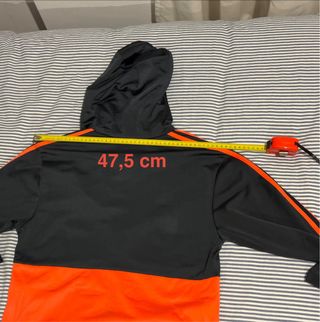 Chaqueta Adidas Negra y Naranja con Capucha