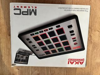 Akai MPC Element Controladora MIDI