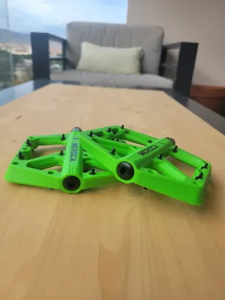 Pedales mtb verdes