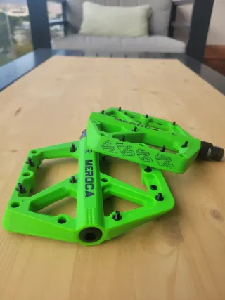 Pedales mtb verdes