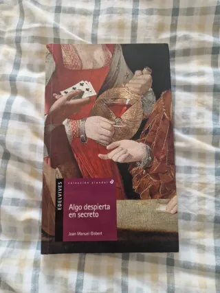 Algo despierta en secreto