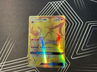 Lunala GX Carta Pokémon Dorada