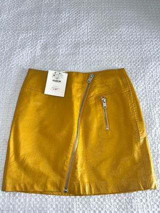 Falda Zara Piel Cremallera Asimétrica Talla M