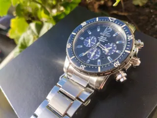 Reloj Seiko Solar Chronograph V175-0CH0