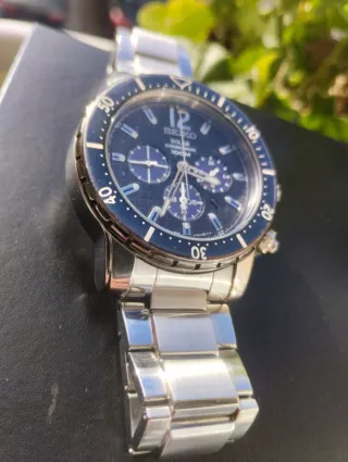 Reloj Seiko Solar Chronograph V175-0CH0