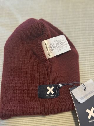 Gorro Blue Banana Burdeos Clásico