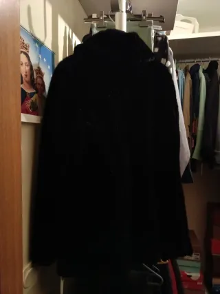 Abrigo Benetton pelo negro