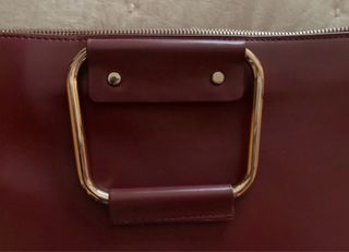 Maletín Zara Piel Burdeos y Dorado