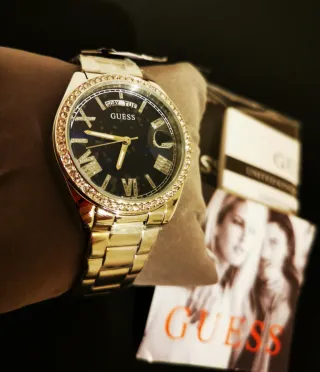 Reloj Guess Luna Plateado y Azul