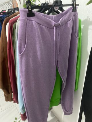 Lotto di abbigliamento chiusura negozio