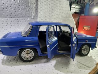 Maqueta Renault 8 Gordini 1/6
