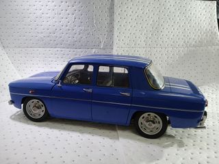 Maqueta Renault 8 Gordini 1/6