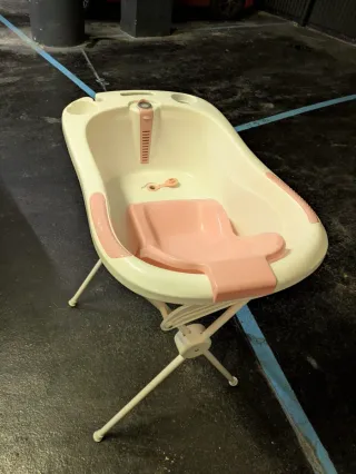 Bañera para bebé con soporte