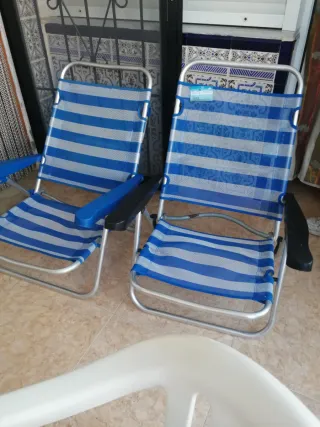 Sillas plegables nuevas sin usar