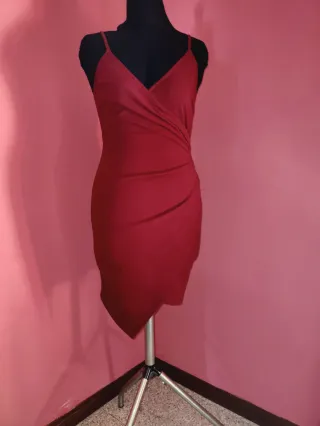 Vestito corto rosso con drappeggio