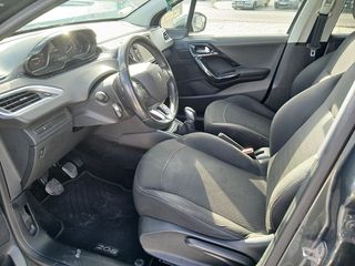 Peugeot 208 1.2 82 cv 2017