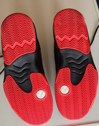 Zapatillas Nike Jordan Max Aura 2 Negro/Rojo