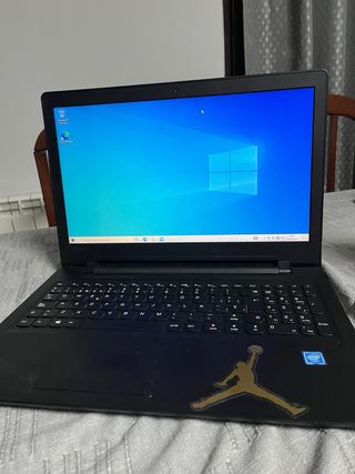 Ordenador portátil Lenovo negro