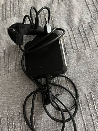 Ordenador portátil Lenovo negro