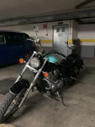 Honda Shadow VT 600 Custom