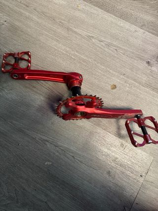 Bielas aluminio + plato + pedales