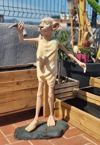Figura Dobby Tamaño Real