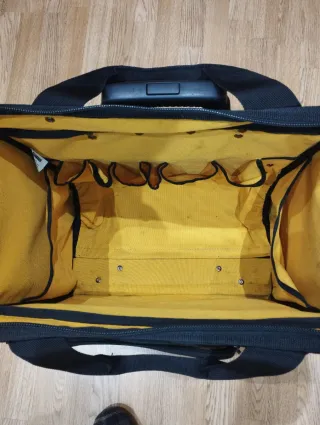 Maleta DeWalt con ruedas para herramientas