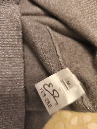 Pullover collo v argento