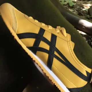 Zapatillas Onitsuka Tiger Amarillas y Negras