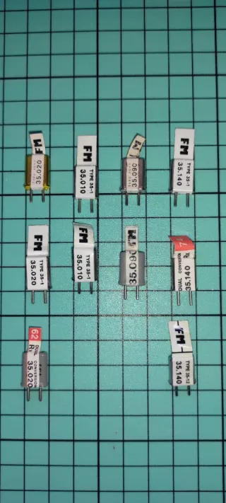 Cristales Futaba 35.010 y 35.140