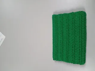 Carteira de crochê verde