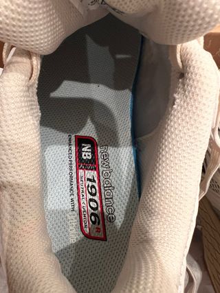 Zapatillas New Balance 1906R Verde/Crema