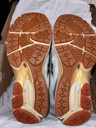 Zapatillas New Balance 1906R Verde/Crema