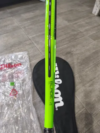 Raqueta Wilson Blade Feel XL 106