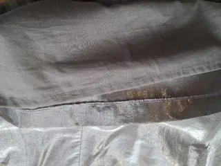 Vestido plateado con detalles crochet