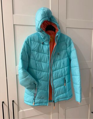 Piumino donna blu e arancione