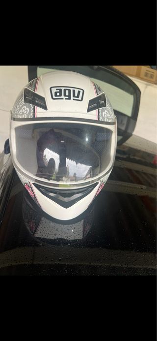 Casco AGV Diseño Floral Rosa