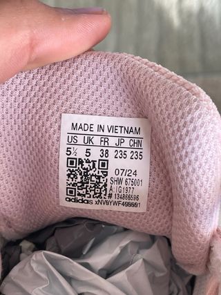 Adidas Spezial rosas y blancas