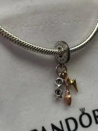 Charm Pandora Gafas Escoba y Cicatriz Harry Potter