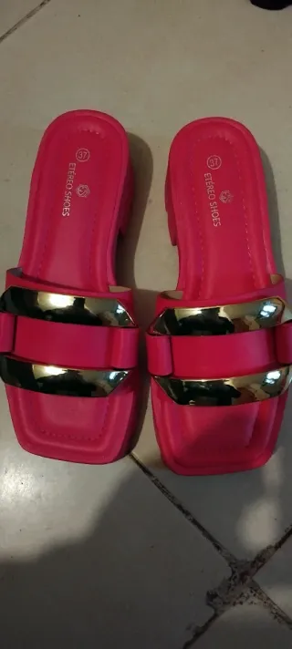 Sandalias ETIBRO SHOES mujer negras y rosas