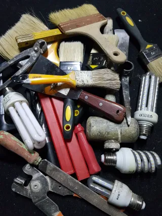 Lote herramientas pintor y varias