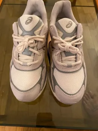 ASICS Gel-NYC Gris Perla Talla 40.5