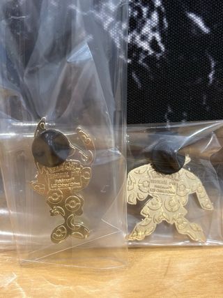 Pins Pokemon de Jirachi y Celebi