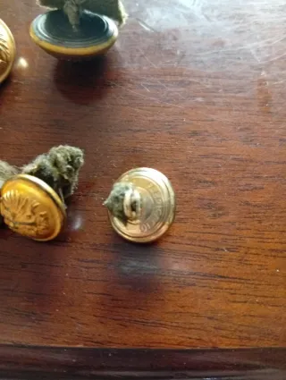 Botones militares antiguos S. XX