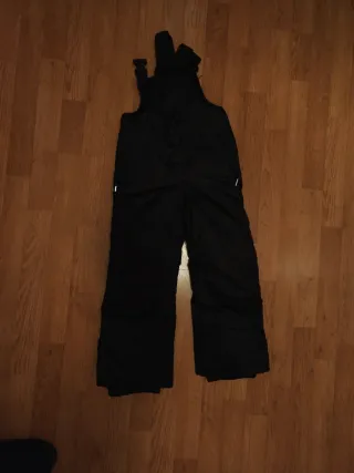 Conjunto ropa nieve Niño Azul y negro.