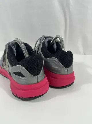 Zapatillas Adidas Grises y Rosas